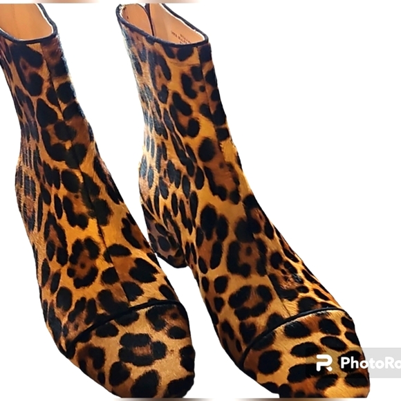 J. Crew Shoes - J. Crew Roxie Cap-toe ankle boots in women's size 8, NWOT!